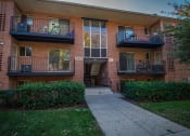 Thumbnail 7 of 23 - Glen Willow Apartments Building Exterior 02