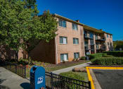 Thumbnail 18 of 23 - Glen Willow Apartments Building Exterior 20