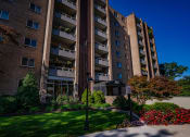 Thumbnail 29 of 43 - Laurel Village Apartments Building800 08