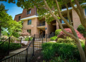 Thumbnail 19 of 28 - Oakton Park Apartments Building Exterior 04