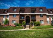 Thumbnail 20 of 28 - Oakton Park Apartments Building Exterior 11