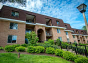 Thumbnail 22 of 28 - Oakton Park Apartments Building Exterior 19
