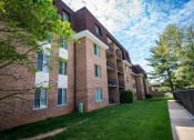 Thumbnail 26 of 28 - Oakton Park Apartments Building Exterior 37