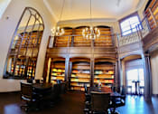 Thumbnail 24 of 28 - Creekside Common room