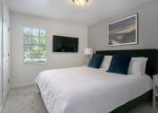 Thumbnail 5 of 17 - Grace Garden Interior