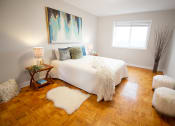 Thumbnail 10 of 32 - Spacious Bedroom at 1310 Archibald Apartments, Winnipeg, MB R2J 0Z4