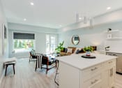 Thumbnail 8 of 40 - 881 Grosvenor Avenue
