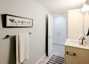 Thumbnail 22 of 40 - 881 Grosvenor Avenue