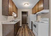 Thumbnail 17 of 22 - kitchen