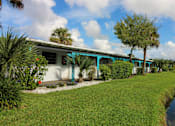 Thumbnail 7 of 19 - Property exterior at Golden Shores of Jacksonville Jacksonville, FL, 32211