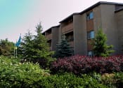 Thumbnail 1 of 6 - Front view of the building in the Bayridge Court Apartment, 101-1015 Pembridge Cres Kingston, ON