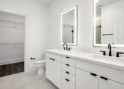 Thumbnail 20 of 40 - Modern Bathroom Fittings at The Palms 1101, Columbia, SC, 29201