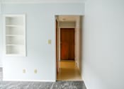 Thumbnail 13 of 31 - hallway