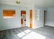 Thumbnail 6 of 31 - Spacious living area