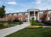 Thumbnail 24 of 56 - Walking Path at Heritage Apartments, Columbus, 43212