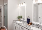 Thumbnail 6 of 35 - Bathroom
