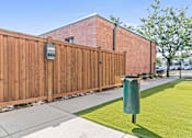 Thumbnail 33 of 40 - the preserve at ballantyne commons private yard and fence with grass