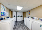 Thumbnail 30 of 34 - PalisadesApartmentsRamseyMnsitelaundryfacilitiesAmenity