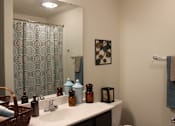 Thumbnail 18 of 21 - image