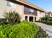 Thumbnail 3 of 17 - A building with the sign "Southwest Ponte" on it.