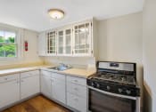 Thumbnail 5 of 58 - Taymil Argyle Street Apartment Homes Kitchen