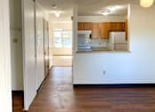Thumbnail 3 of 11 - Dinning Room