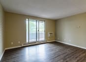 Thumbnail 13 of 24 - living room