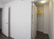 Thumbnail 13 of 26 - 09_p1409681_Woodland_Heights_Apartments_1_PhotoGallery