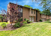 Thumbnail 36 of 65 - Lawn Area around the building at The Lakes, Allentown, Pennsylvania