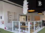 Thumbnail 36 of 48