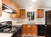 Thumbnail 14 of 29 - Lincoln Townhomes Kitchen