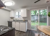 Thumbnail 28 of 64 - Somerset West Apartments - Portland, Oregon