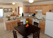 Thumbnail 2 of 7 - Perrysburg OH Apartment Rentals Redwood Perrysburg Woodmont Kitchen