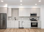 Thumbnail 4 of 34 - kitchen at The Reserve La Mirada, California, 90638