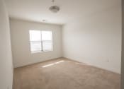 Thumbnail 8 of 18 - a bedroom