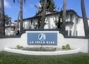 Thumbnail 9 of 27 - the building in which the villa is located at La Jolla Blue, California