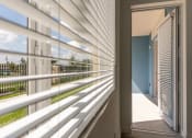 Thumbnail 11 of 39 - Solimar Interior