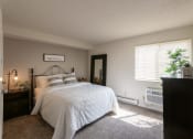 Thumbnail 39 of 74 - Large Bedroom  at Fairfield Pointe, Ohio, 45014