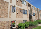 Thumbnail 29 of 29 - THis is a photo of a building exterior at Red Bank Reserve Apartments in Cincinnati, OH.