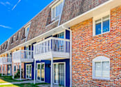 Thumbnail 18 of 19 - Building View at The Hampton Meadows Apartments,Des Moines