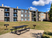 Thumbnail 14 of 30 - Picnic Area at Hamlet Apartments, West Des Moines, IA, 50265
