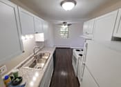 Thumbnail 7 of 17 - 1410 St Paul Place Saint Paul, MN Kitchen