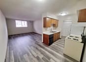 Thumbnail 2 of 17 - Lake Phalen Place Saint Paul, Minnesota Kitchen