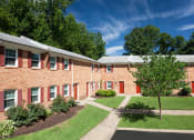 Thumbnail 26 of 32 - Exterior Highland Woods rentals in Richmond VA
