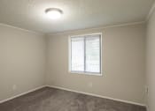 Thumbnail 17 of 18 - Bedroom
