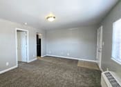 Thumbnail 13 of 20 - Living room at Maplehurst Park in Knoxville
