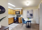 Thumbnail 15 of 37 - Hilton Head Apartments Kitchen & Dining