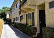Thumbnail 5 of 6 - Clean and wide walkway between units