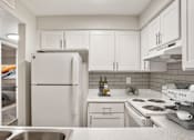 Thumbnail 14 of 33 - Fully Equipped Kitchen at Horizon East Apartments
