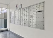 Thumbnail 25 of 25 - Lockers Room at Chateau La Fayette, California, 90057
